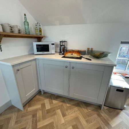 Lees Lookout Holt ,2 Bedroom Luxury Apartment With Private Parking Exteriör bild
