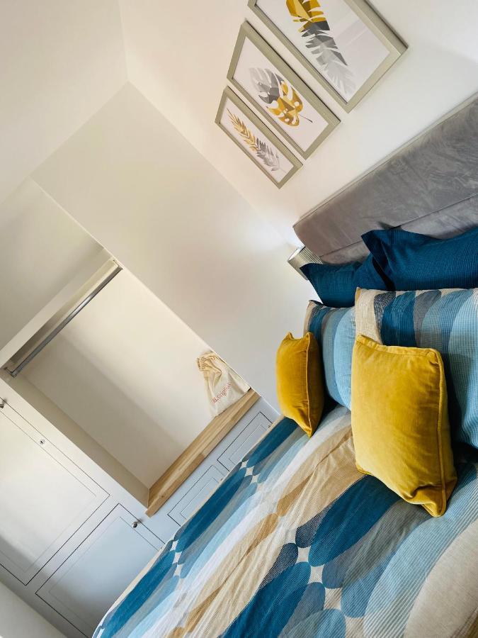 Lees Lookout Holt ,2 Bedroom Luxury Apartment With Private Parking Exteriör bild
