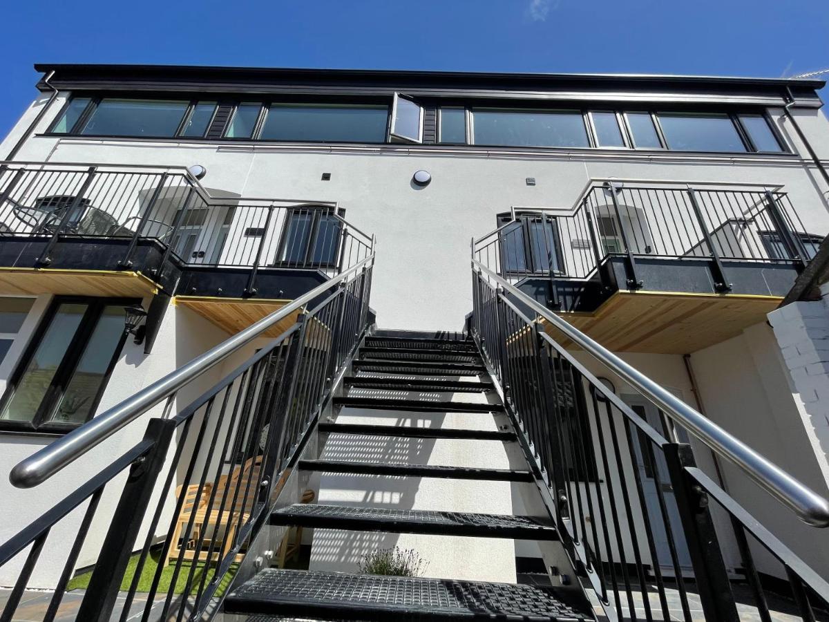 Lees Lookout Holt ,2 Bedroom Luxury Apartment With Private Parking Exteriör bild